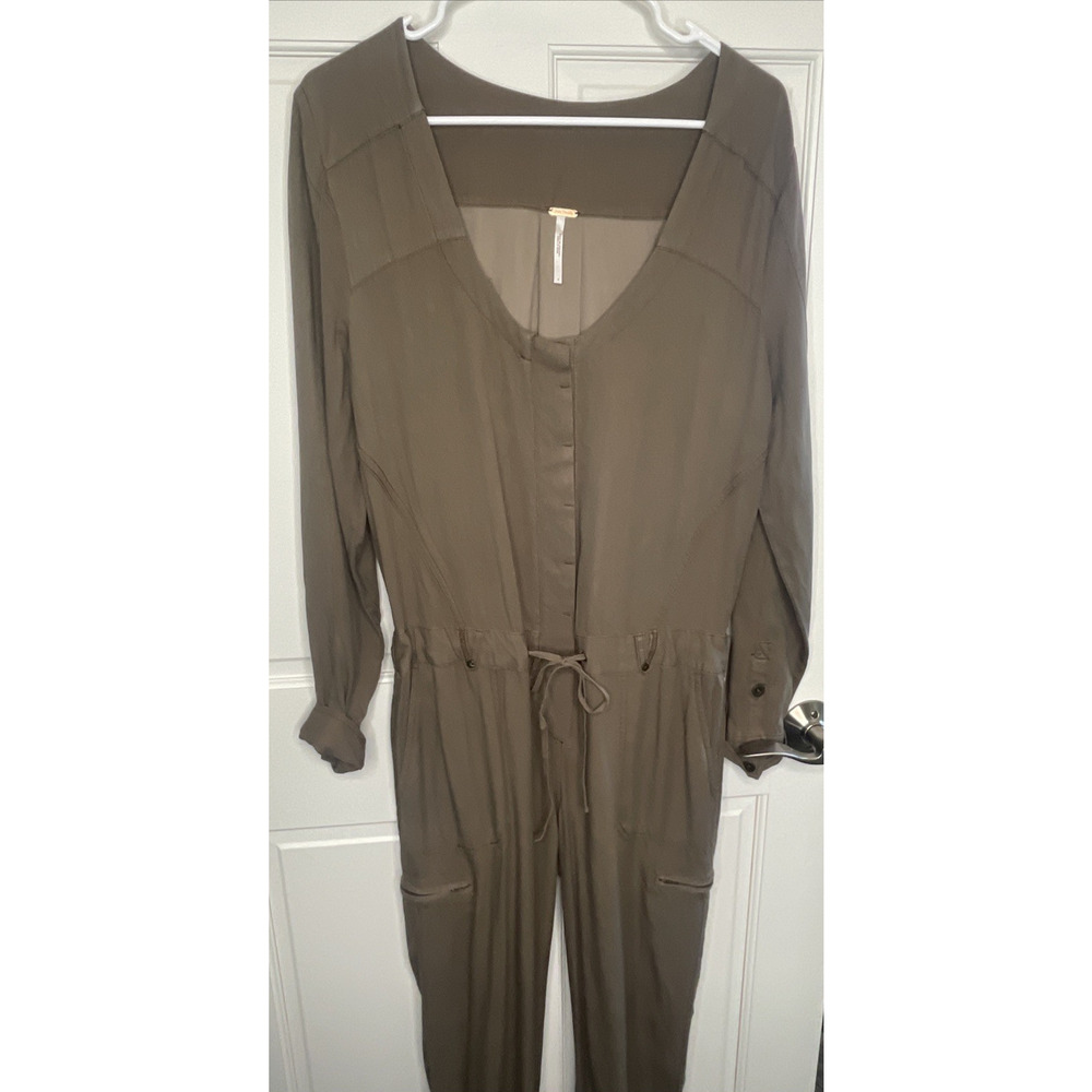 Free People Women's Utility Pantsuit Sz 4 100% Rayon Cargo Jumpsuit Boho - Picture 2 of 16